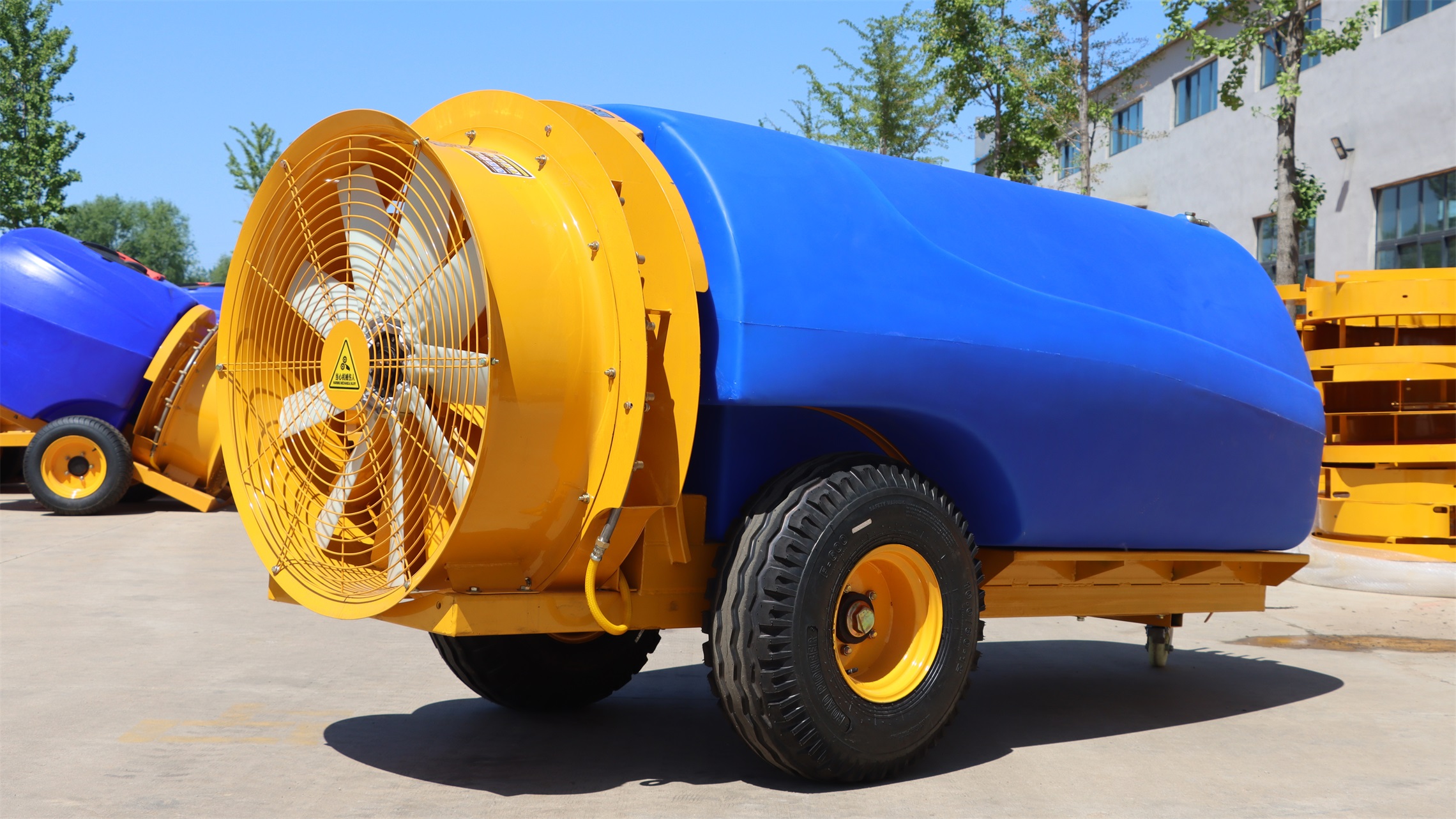 Four-Wheel Tractor Traction Wi - Orchard Sprayer Tractor 评论和价格